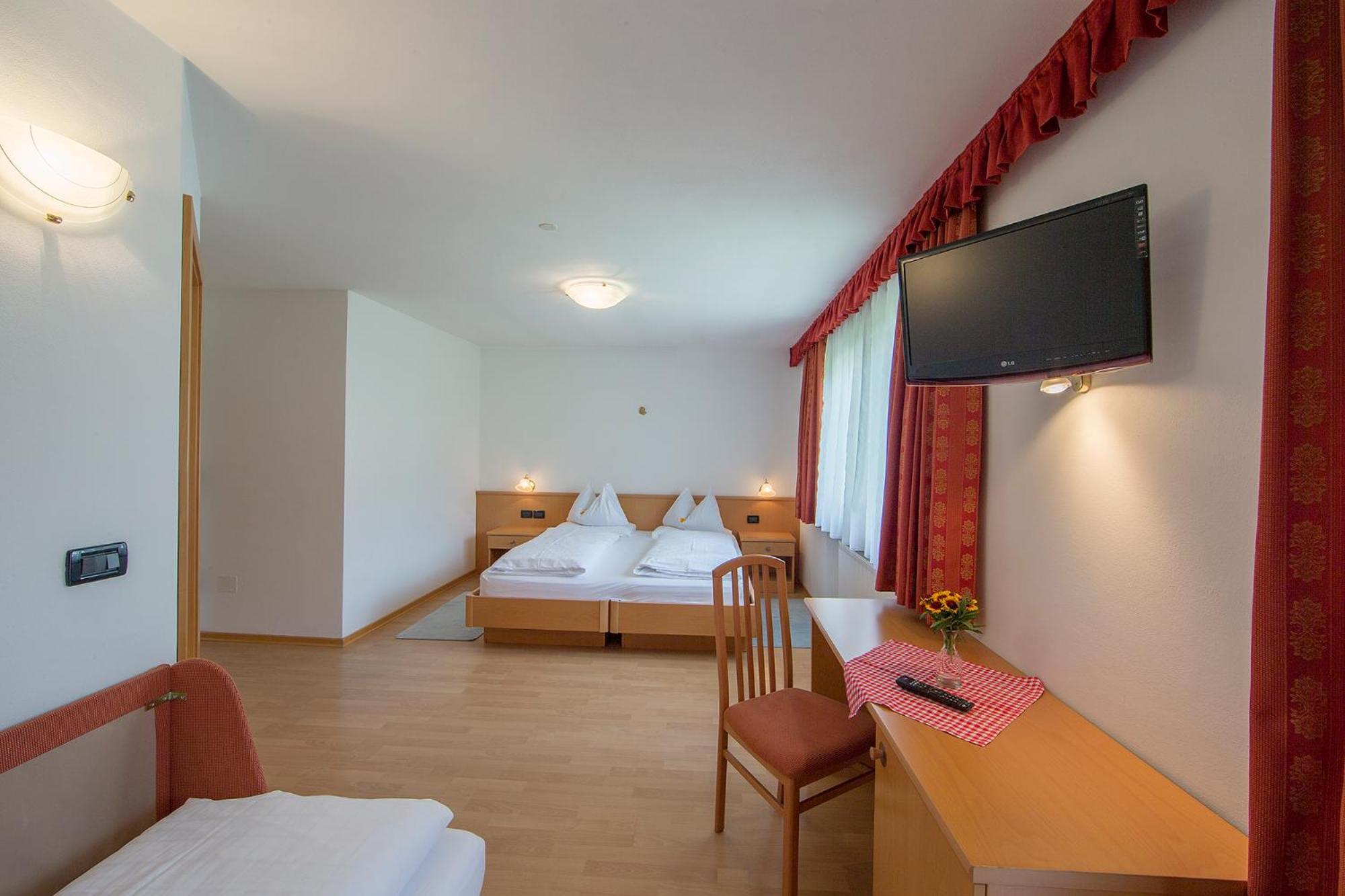 Hotel Gran Pre San Vigilio Di Marebbe Exterior photo